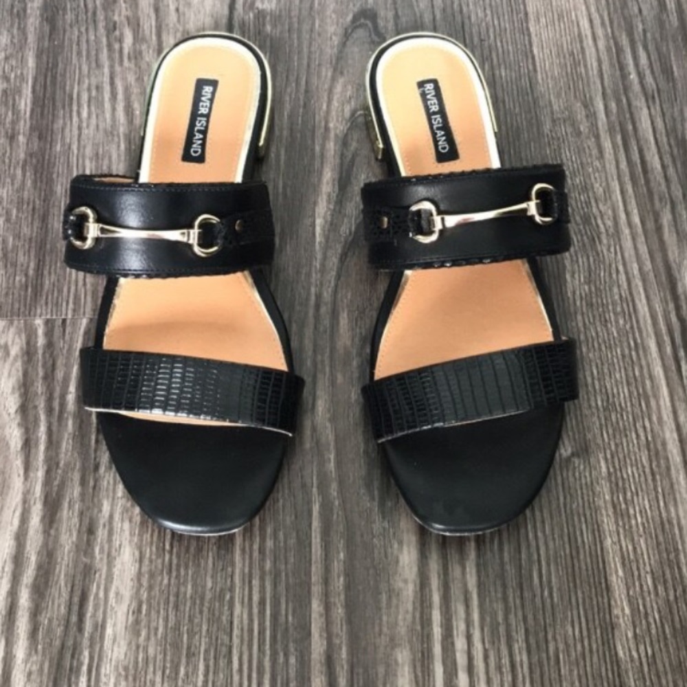River island mules